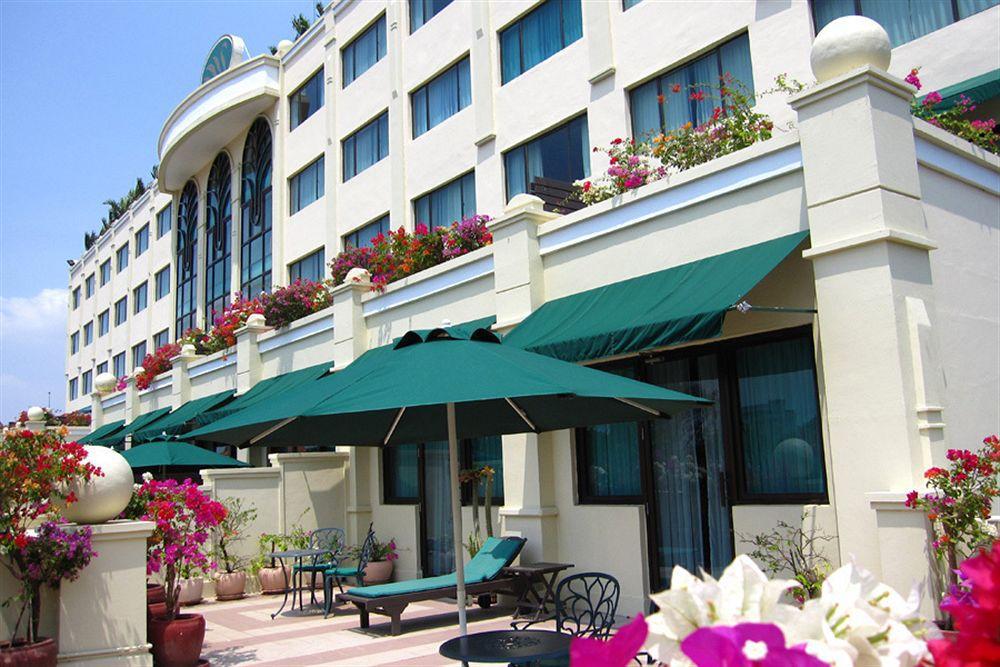 Sunway Hotel Phnom Penh Exterior photo