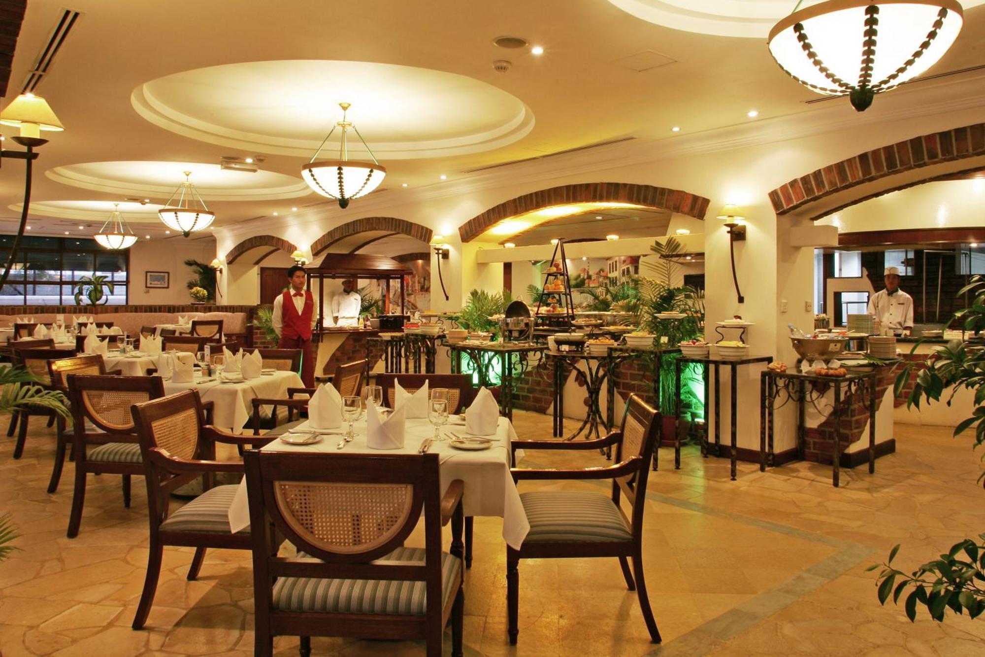 Sunway Hotel Phnom Penh Restaurant photo