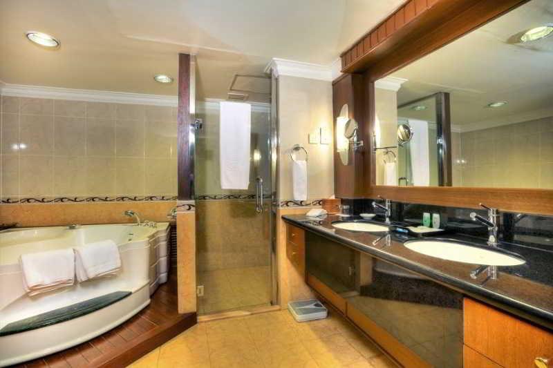 Sunway Hotel Phnom Penh Room photo