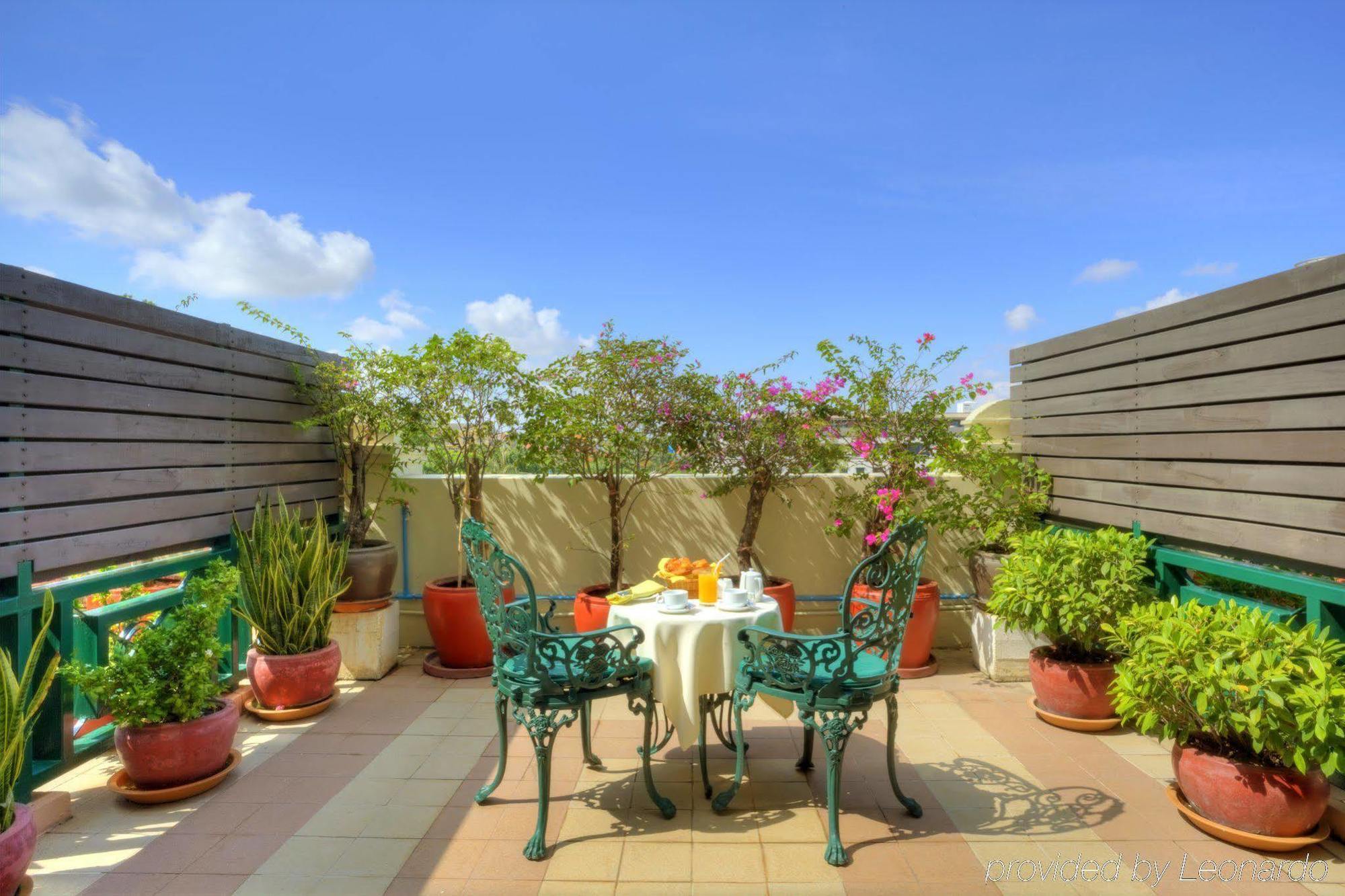 Sunway Hotel Phnom Penh Exterior photo
