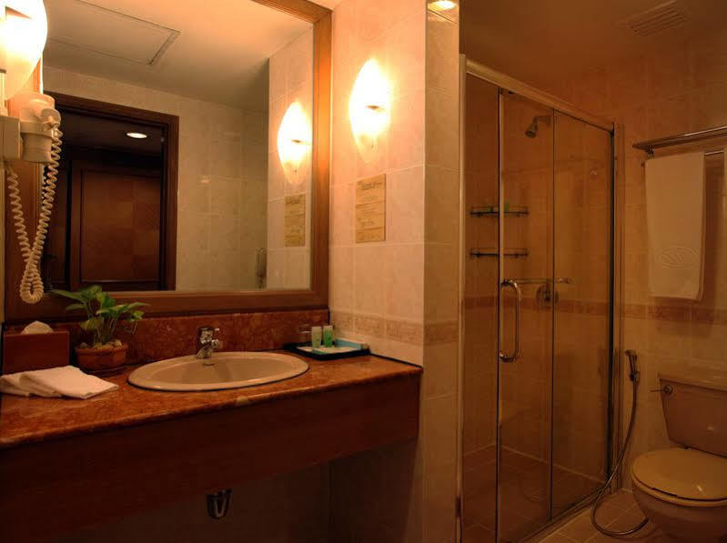 Sunway Hotel Phnom Penh Exterior photo