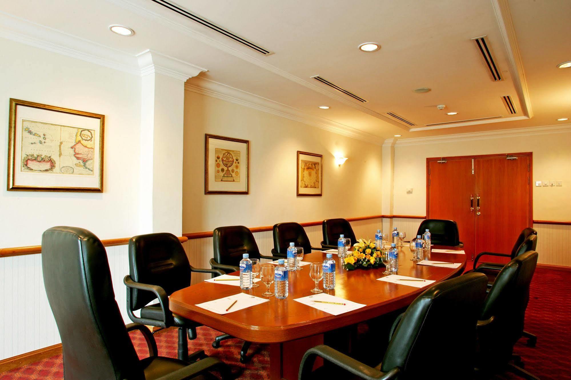 Sunway Hotel Phnom Penh Business photo